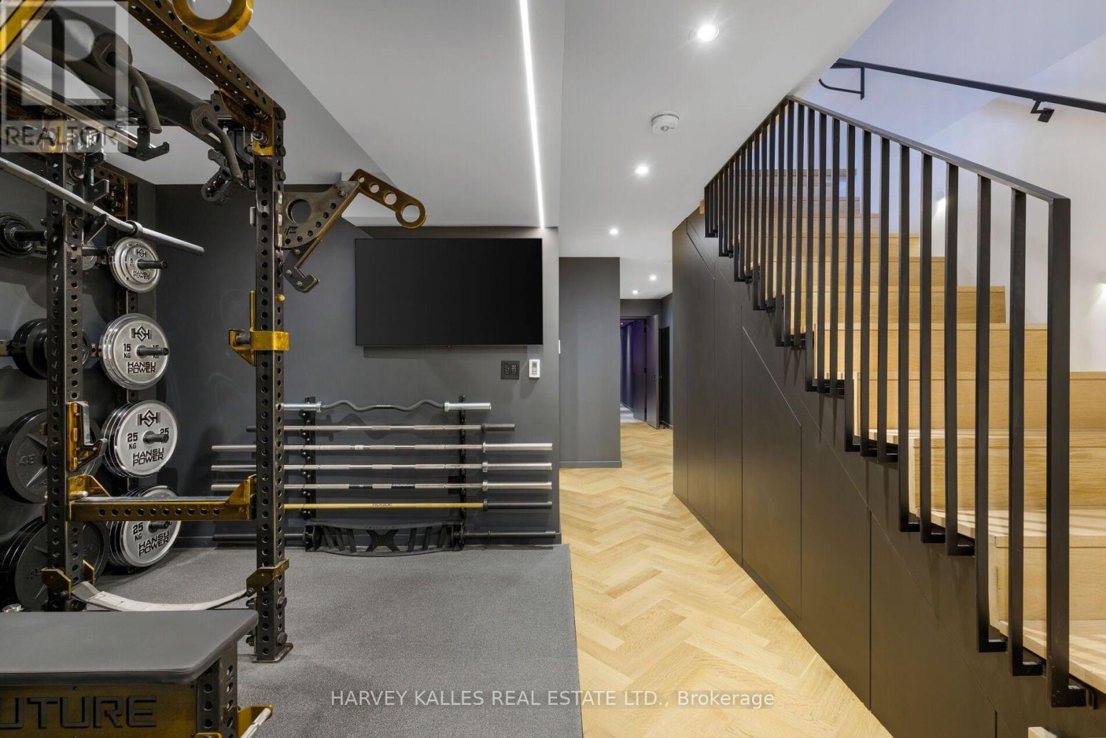 22 FOXLEY STREET