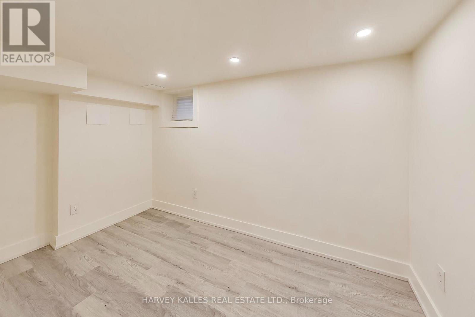 287 YONGE BOULEVARD