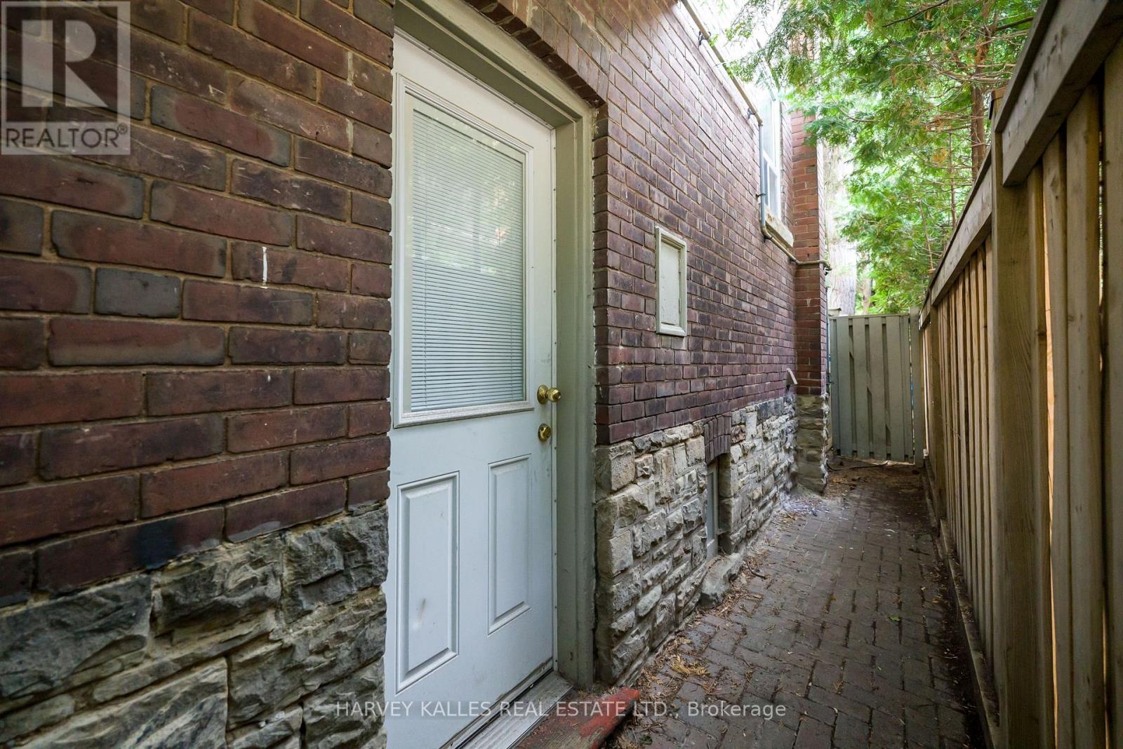 219 BALMORAL AVENUE