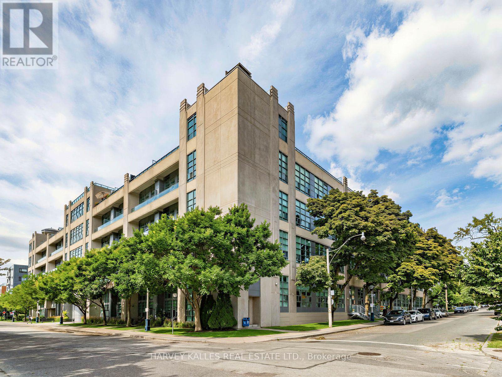 106 - 380 MACPHERSON AVENUE