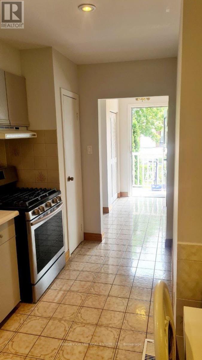48 GREEN BUSH ROAD