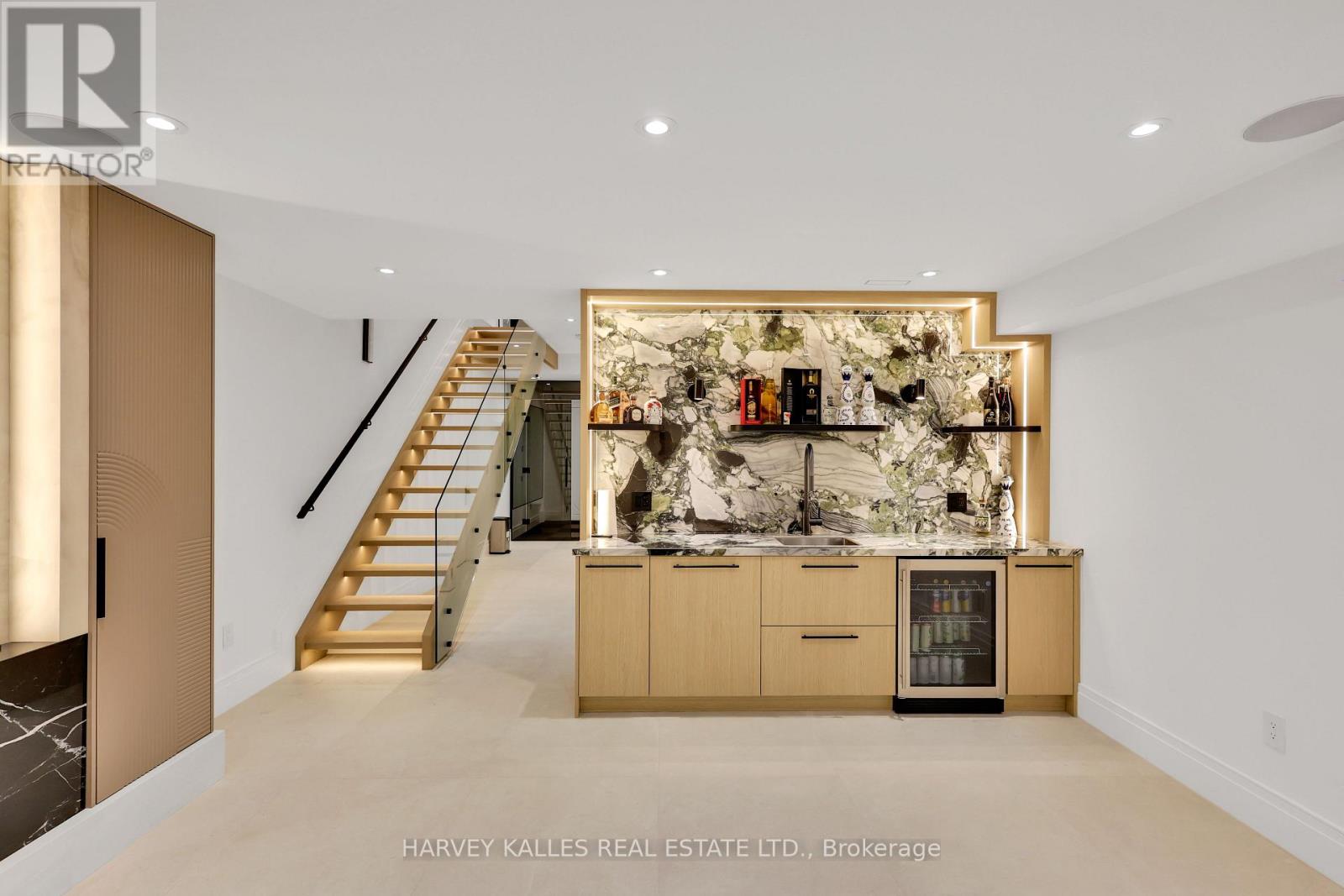 238 MELROSE AVENUE