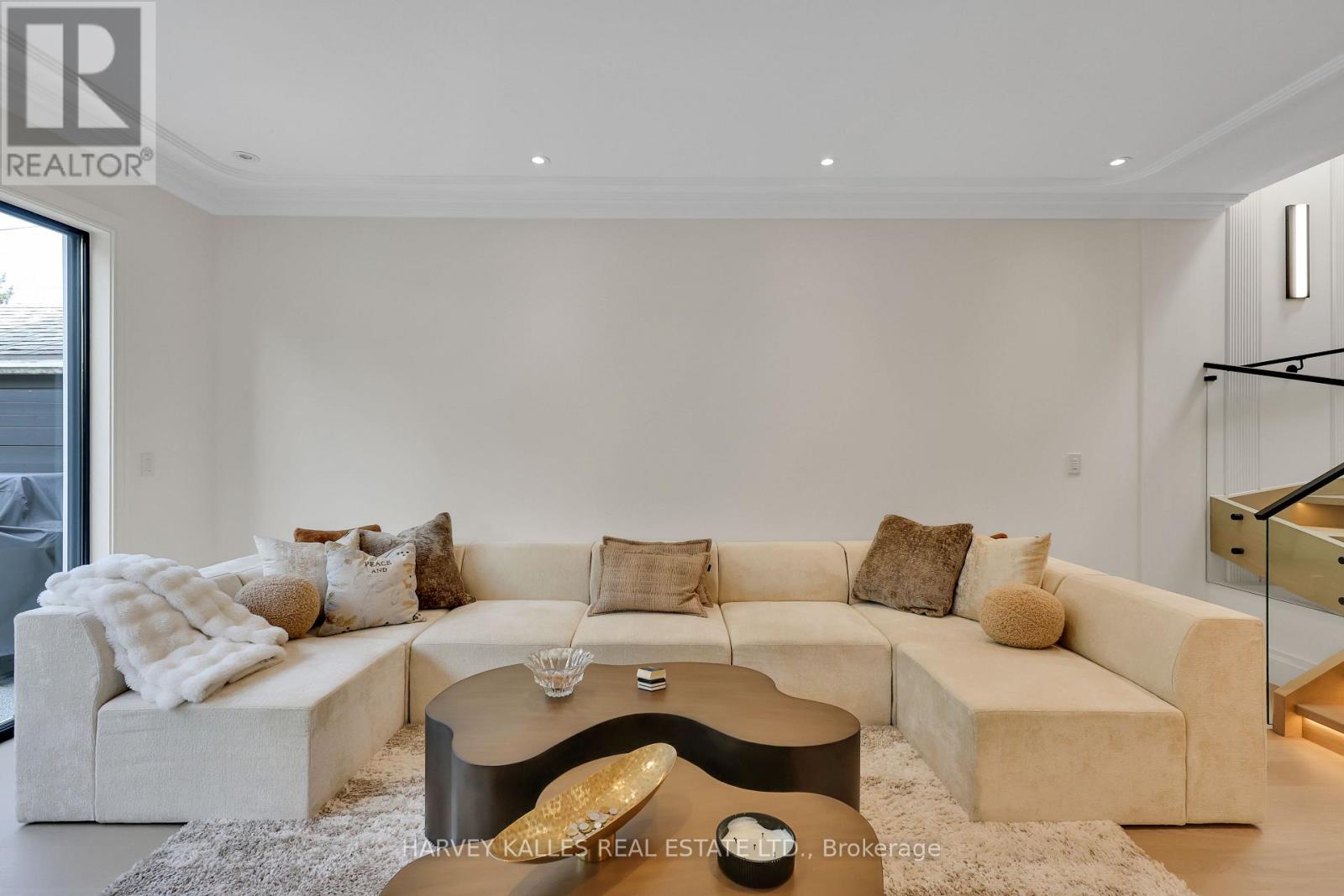 238 MELROSE AVENUE