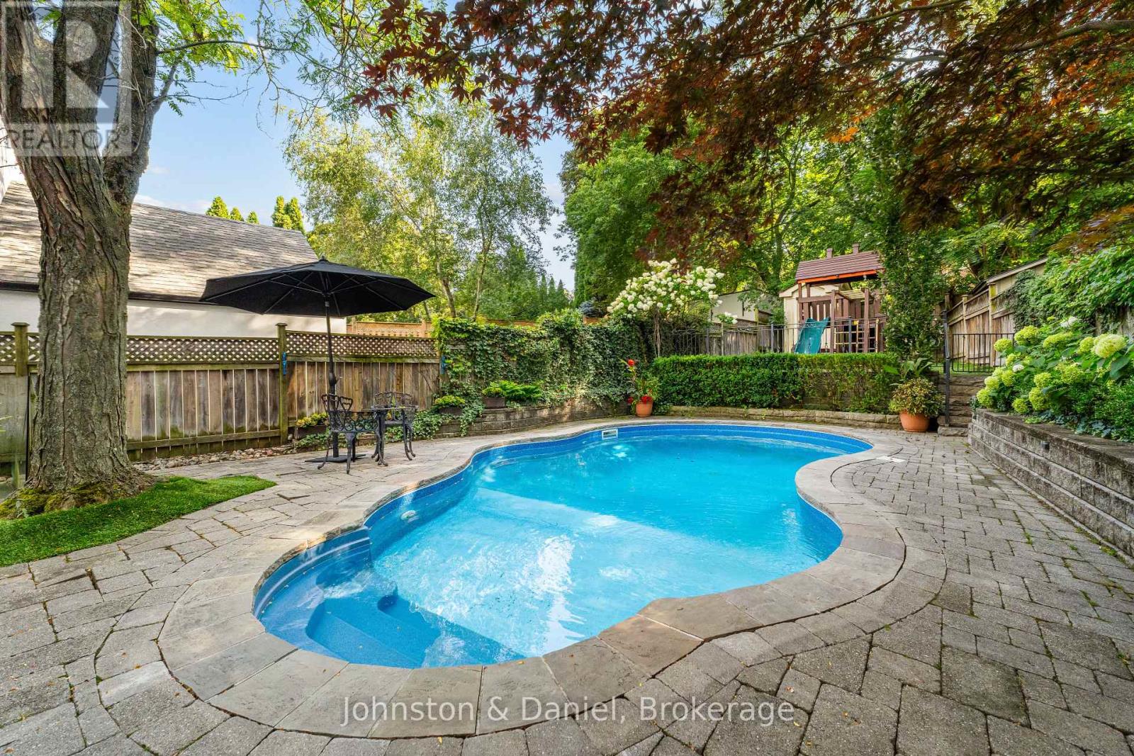 77 LAWRENCE CRESCENT