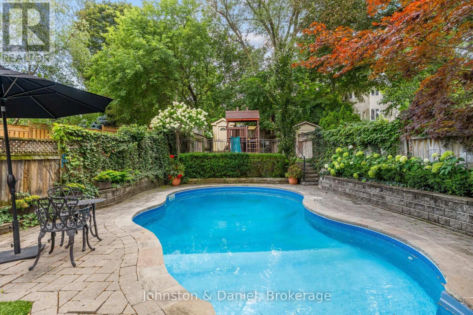 77 LAWRENCE CRESCENT