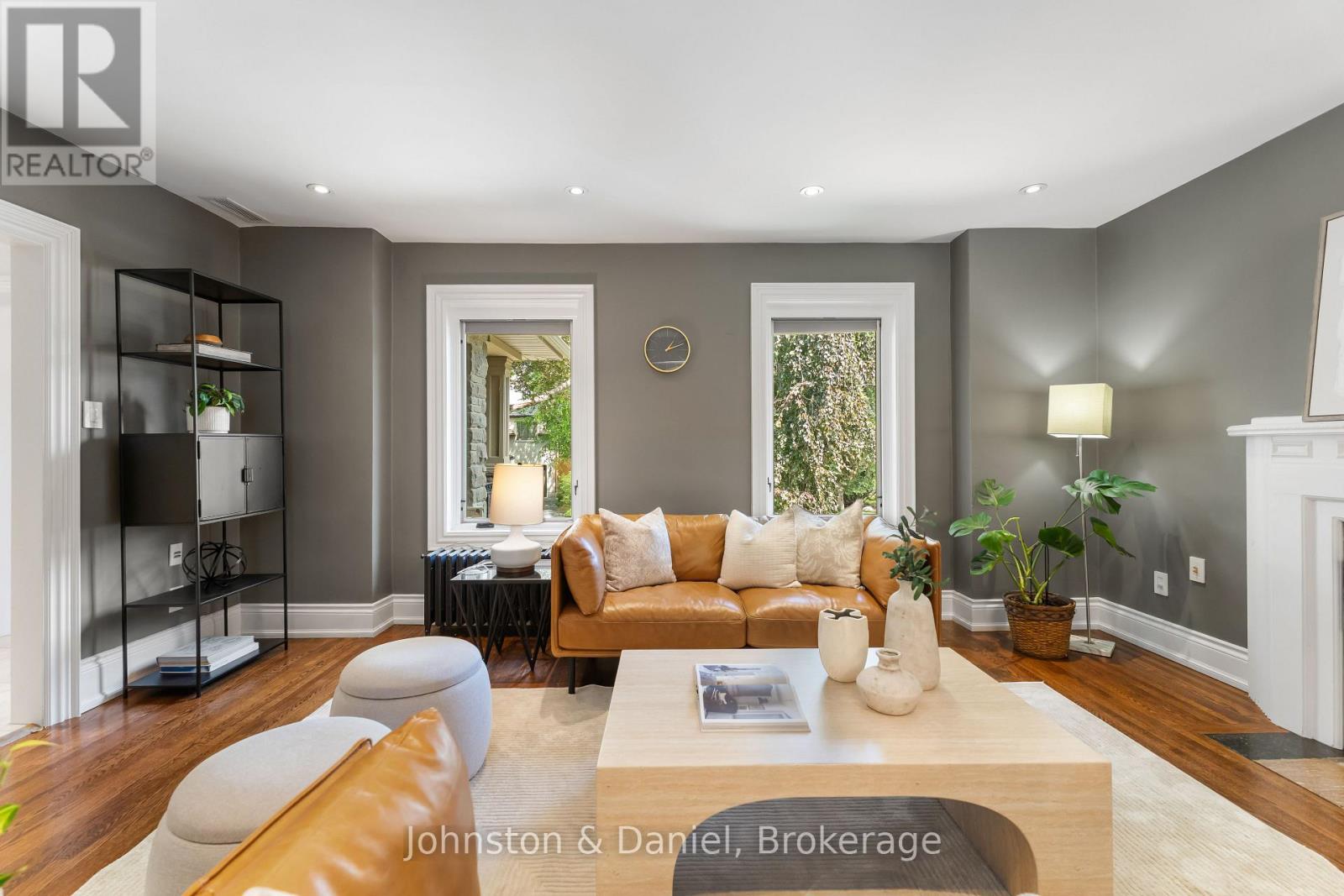 77 LAWRENCE CRESCENT