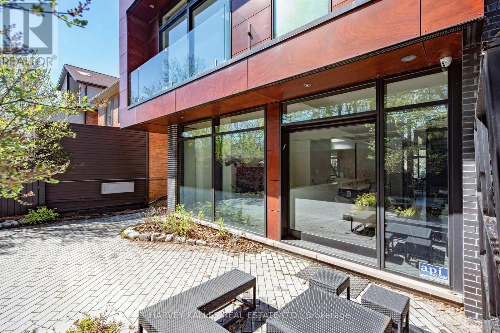 5 BRAEMAR AVENUE
