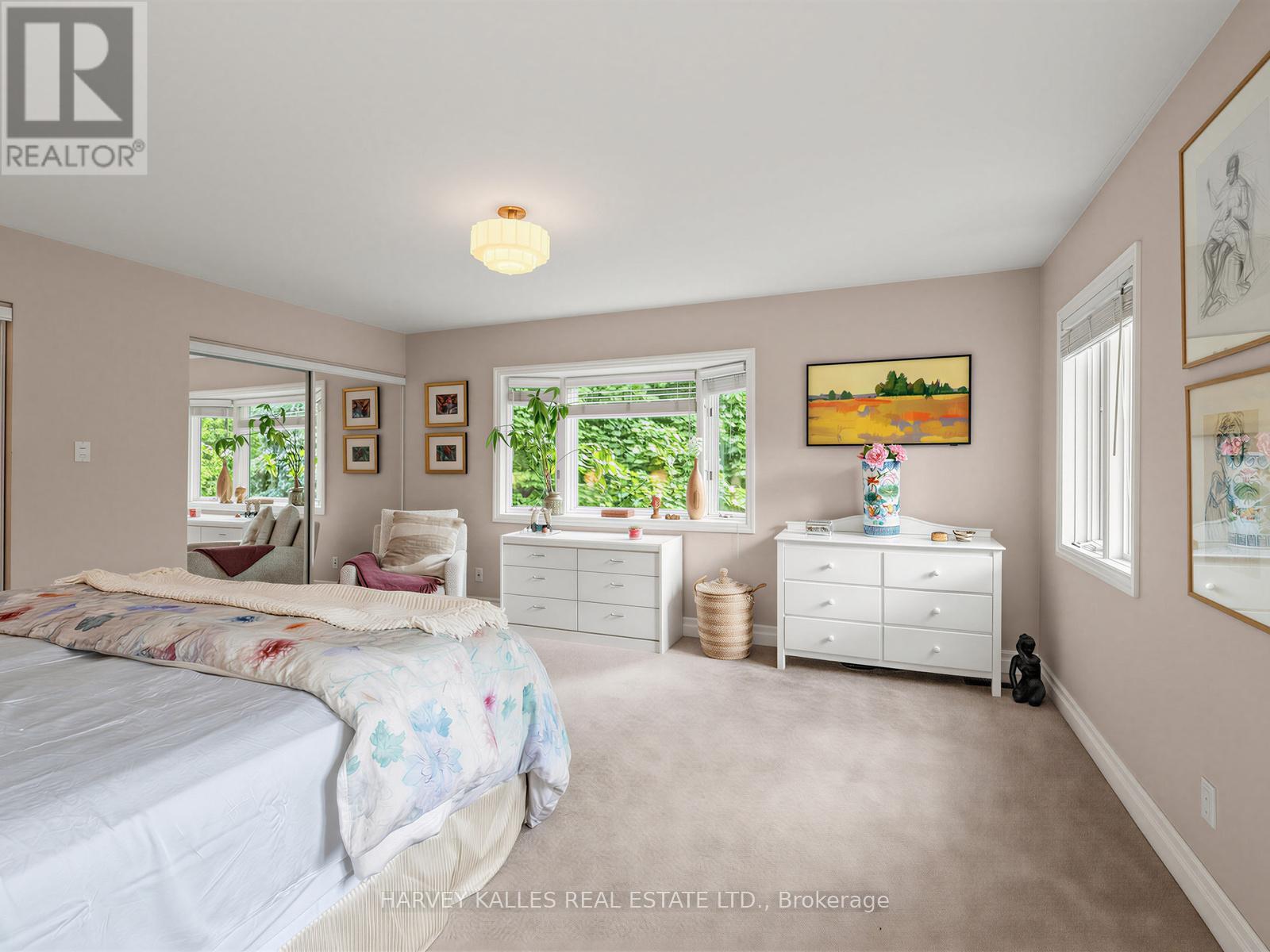 287 ST. LEONARD'S AVENUE
