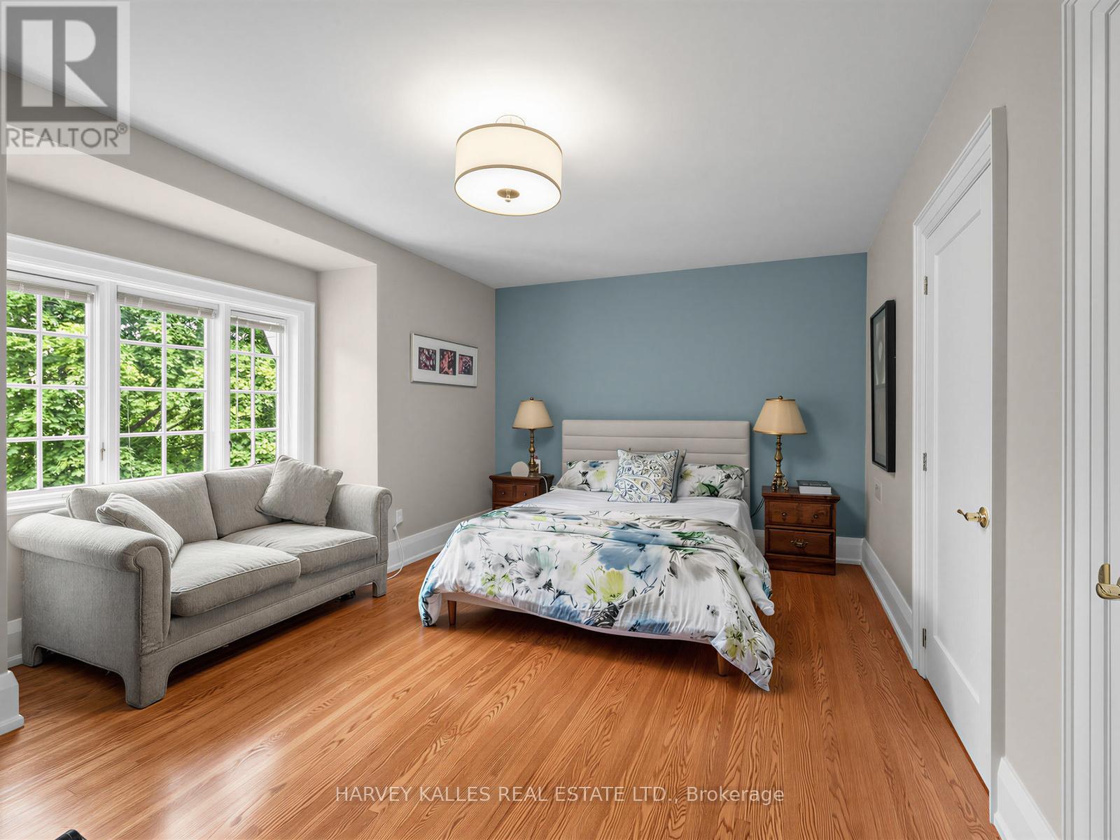 287 ST. LEONARD'S AVENUE