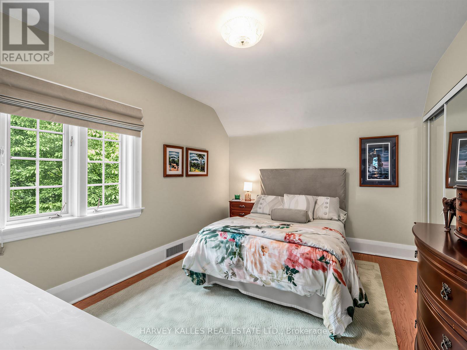 287 ST. LEONARD'S AVENUE