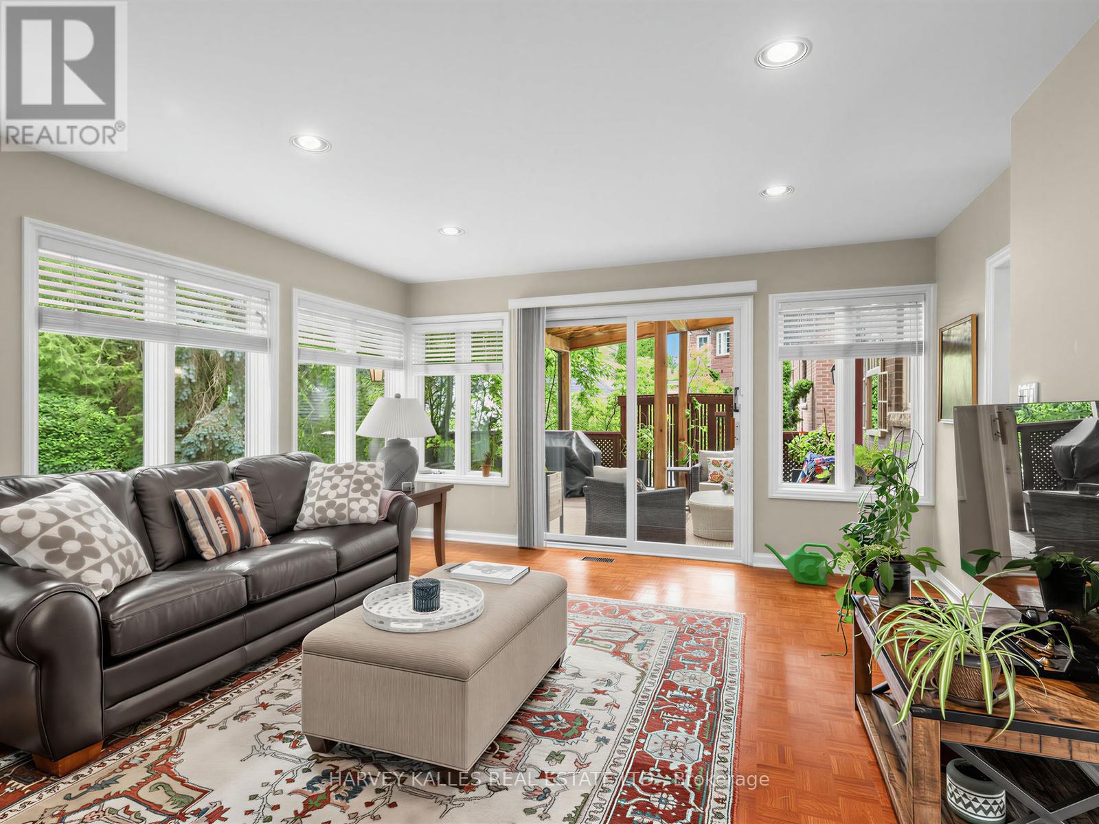 287 ST. LEONARD'S AVENUE