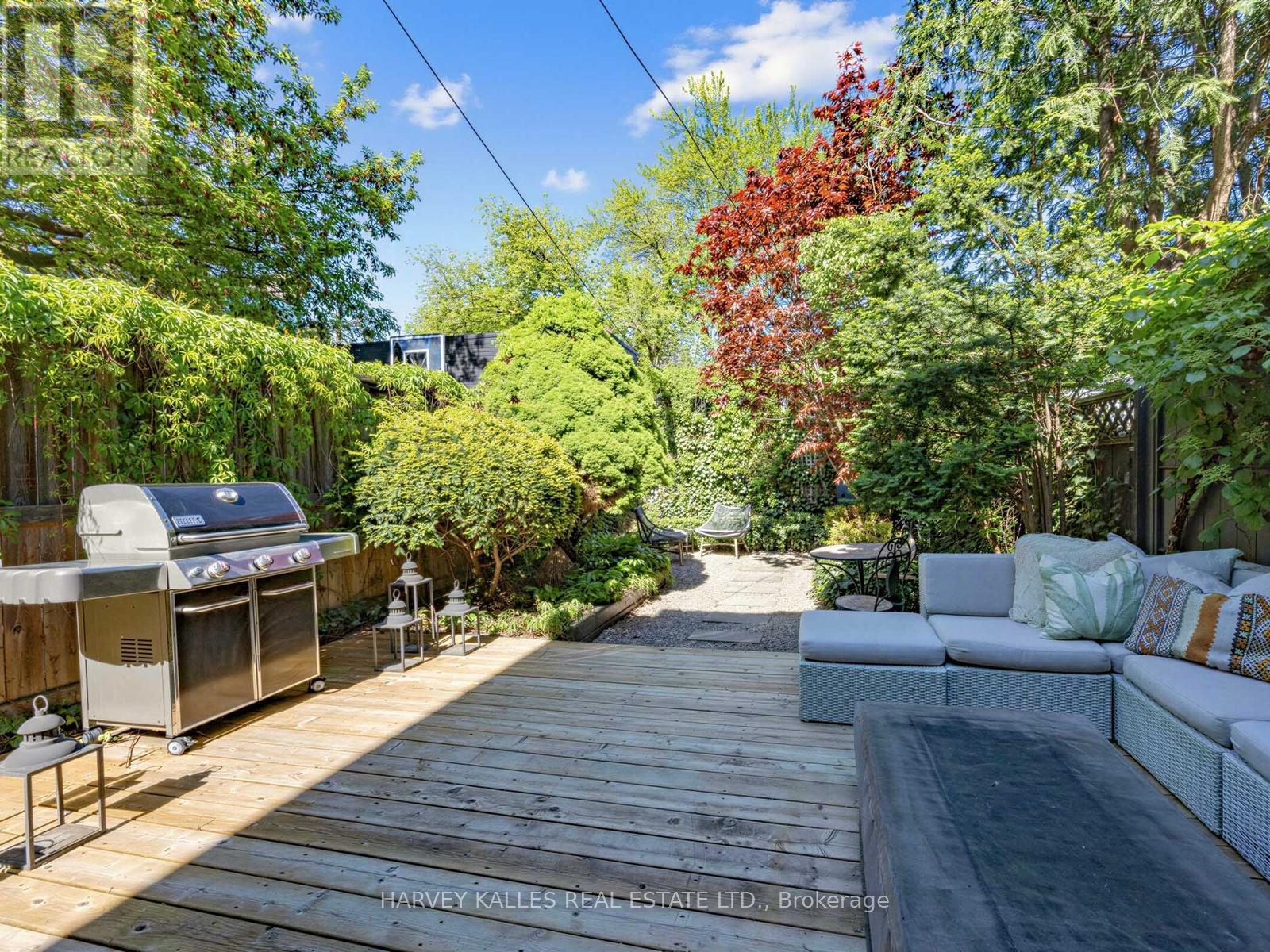 285 BRUNSWICK AVENUE
