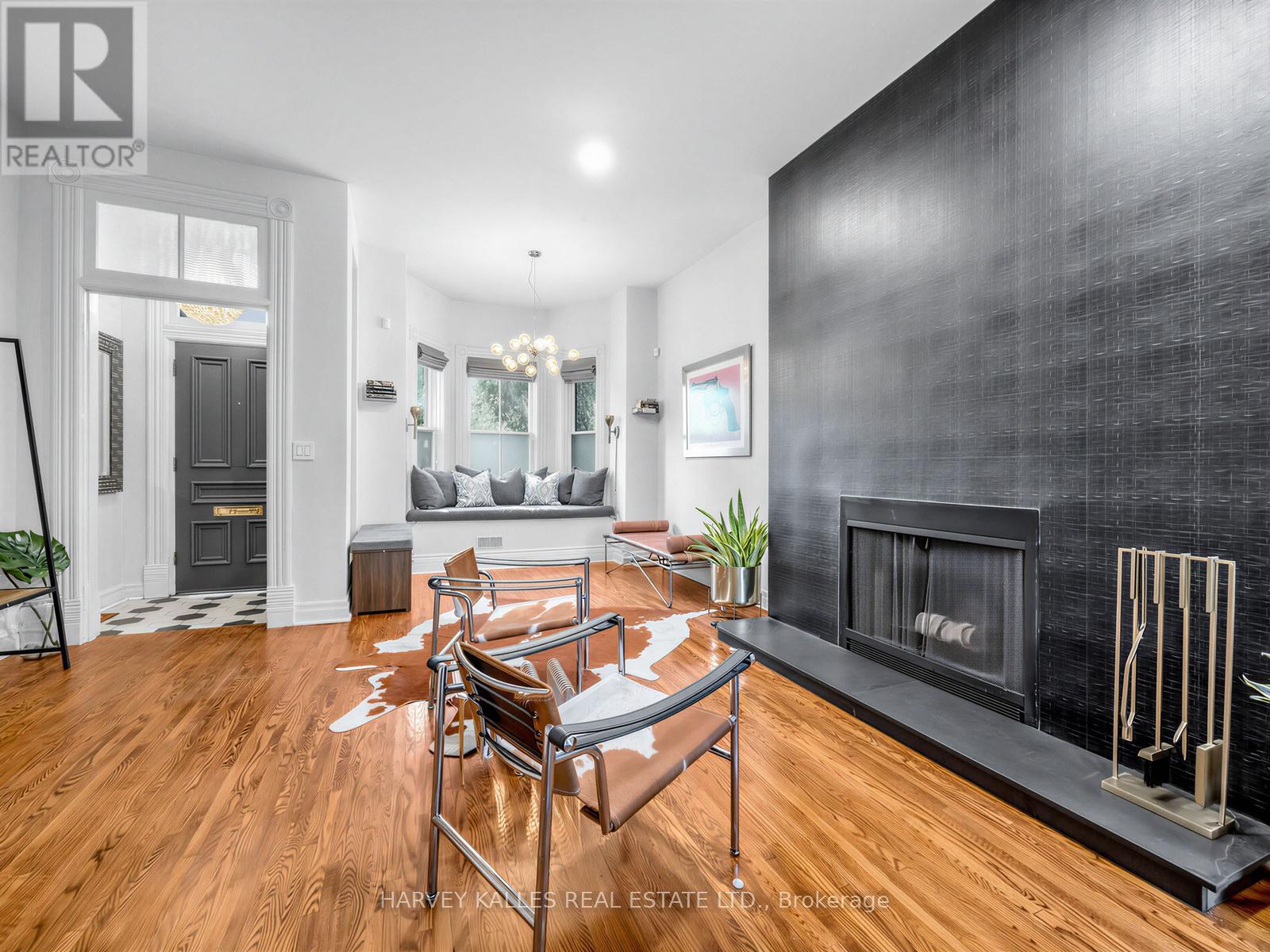 285 BRUNSWICK AVENUE