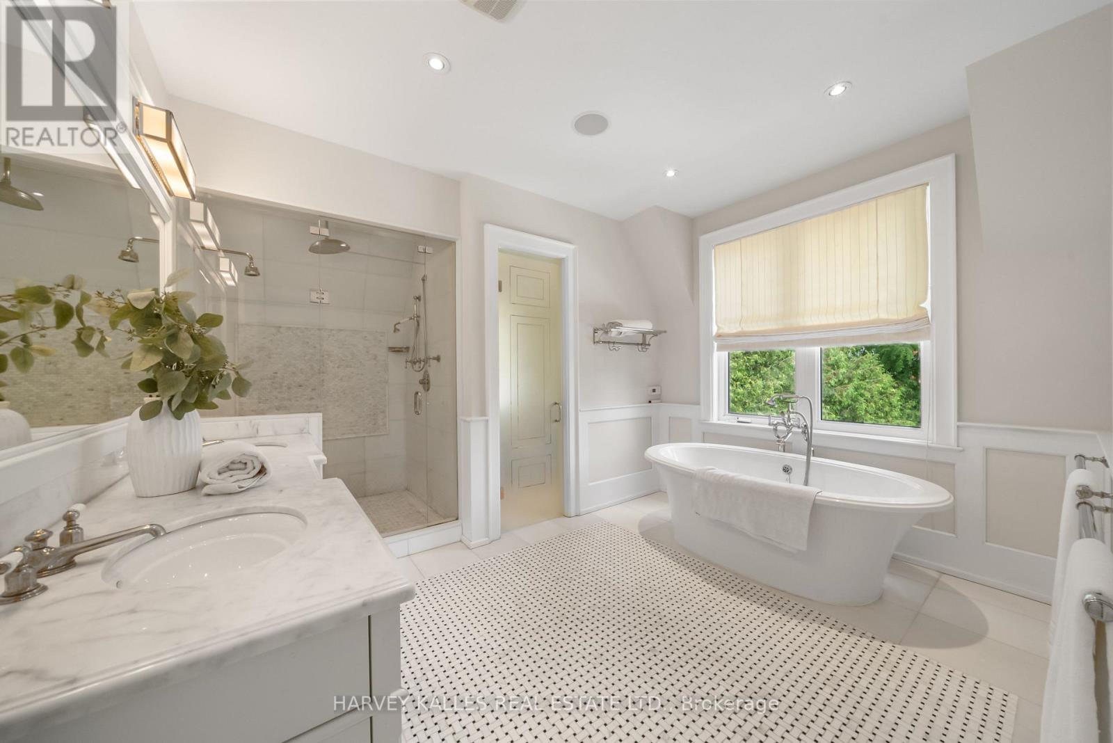 6 VESTA DRIVE