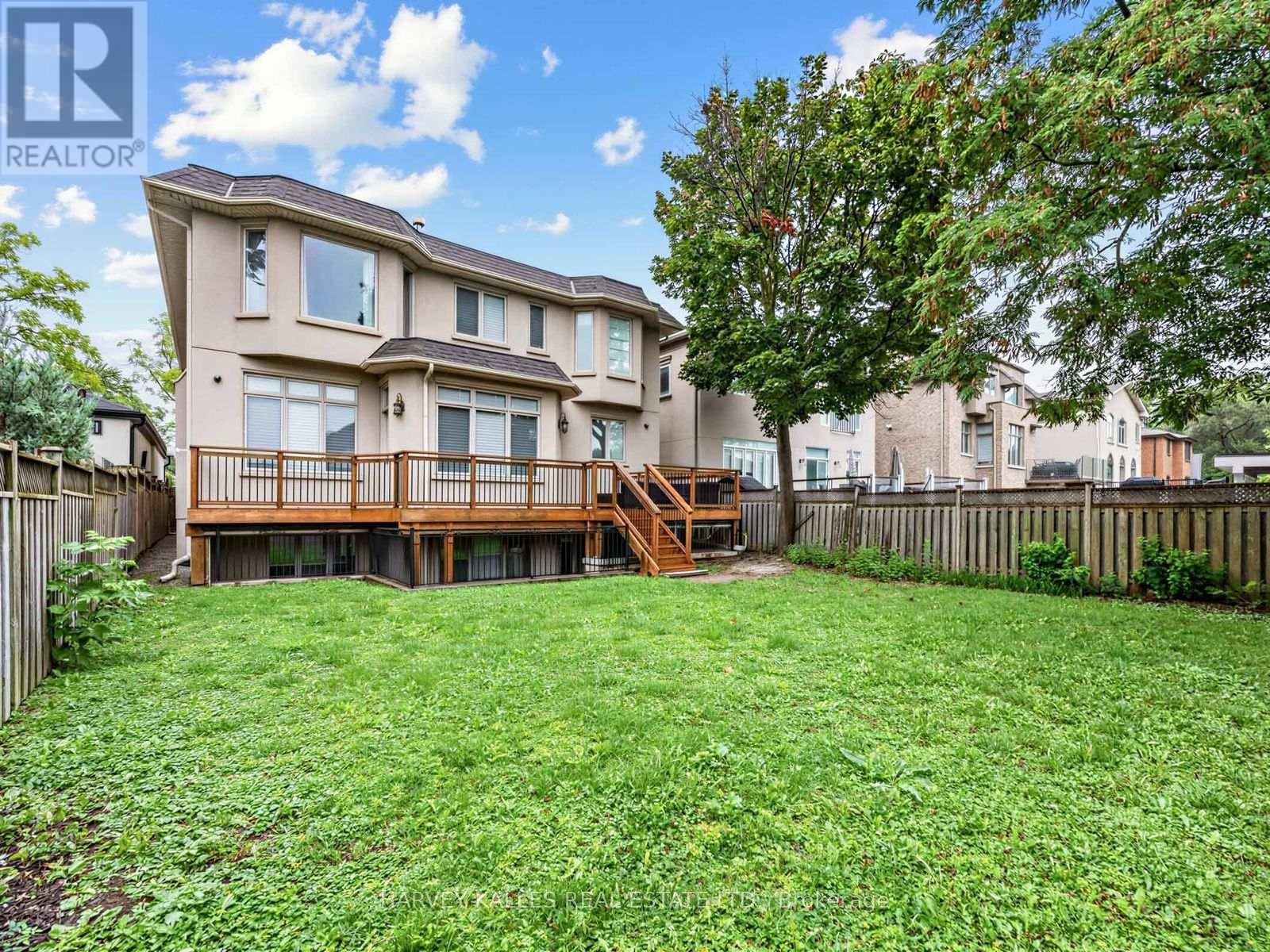 125 BANNOCKBURN AVENUE