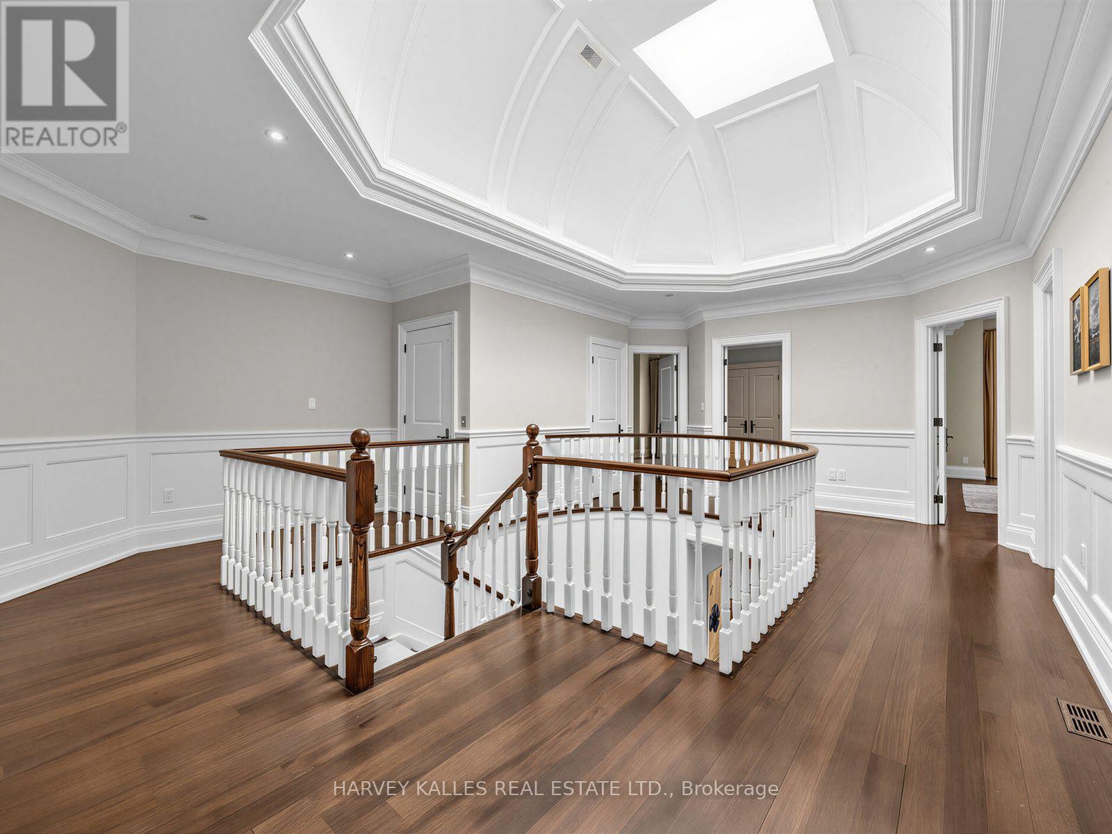125 BANNOCKBURN AVENUE