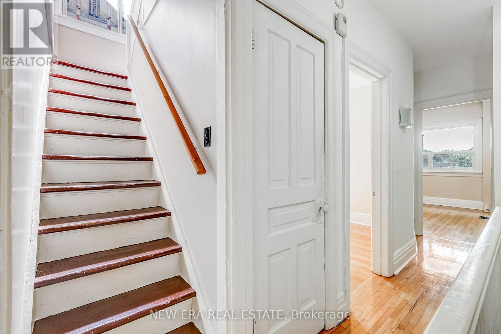 393 OSSINGTON AVENUE