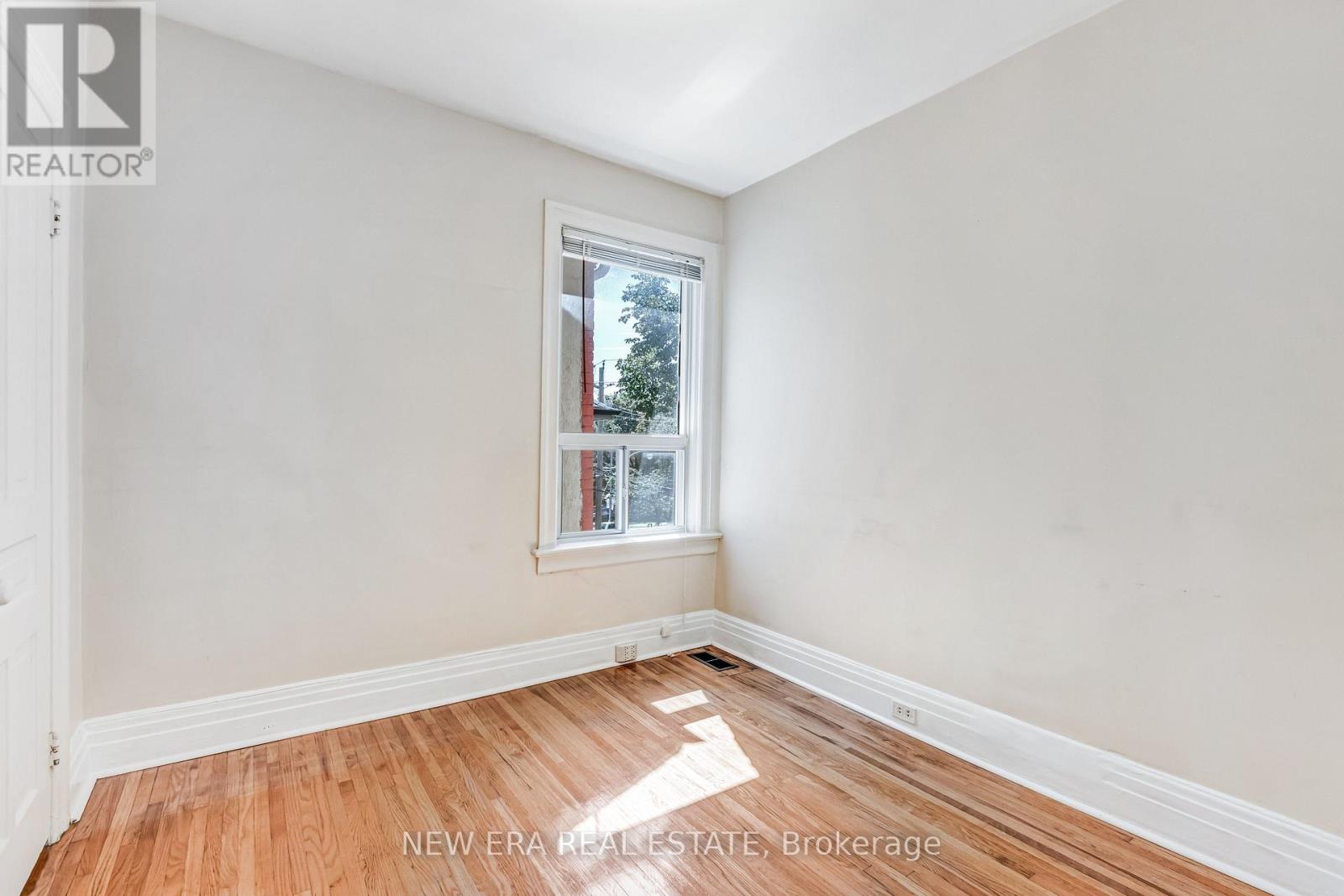 393 OSSINGTON AVENUE
