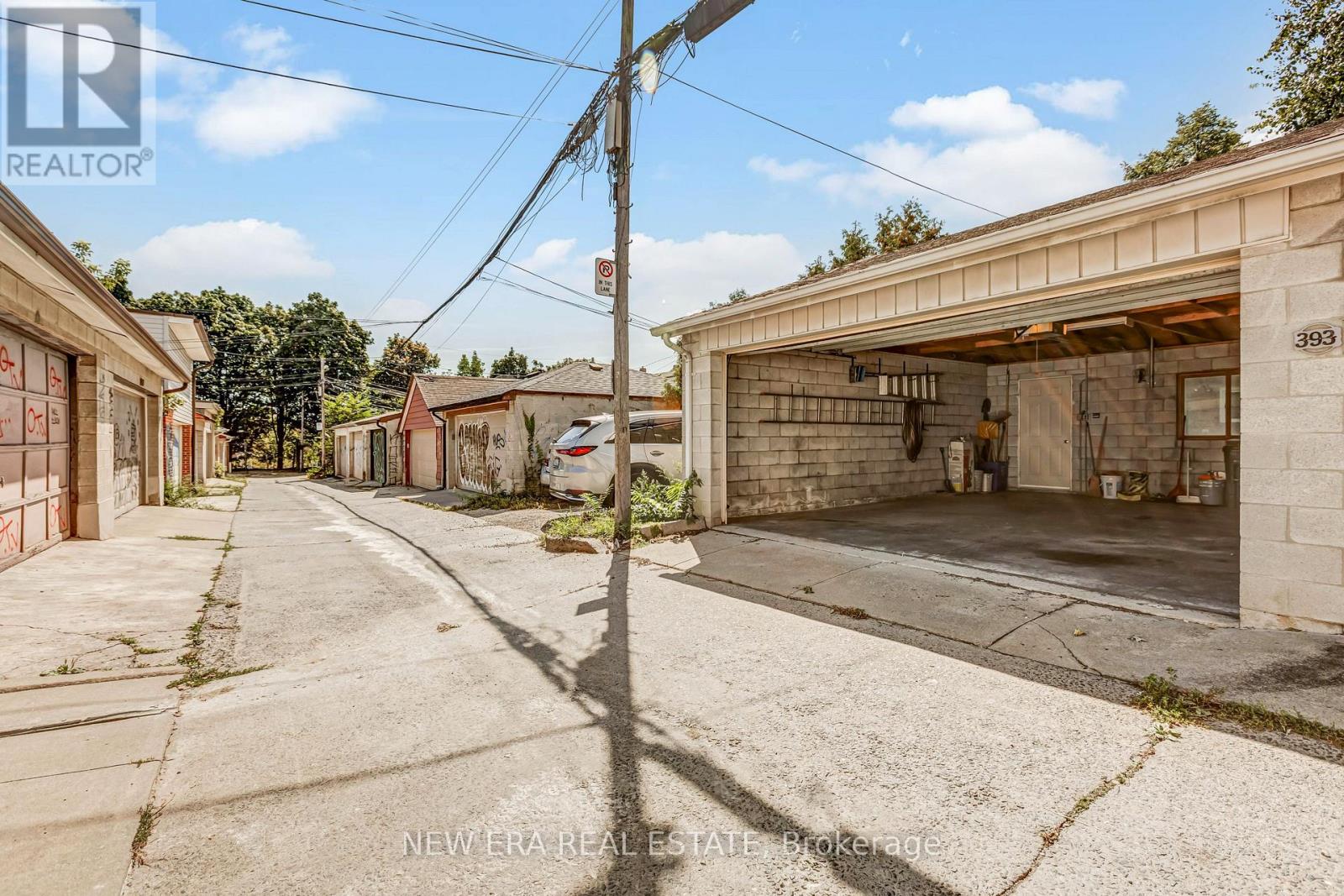 393 OSSINGTON AVENUE