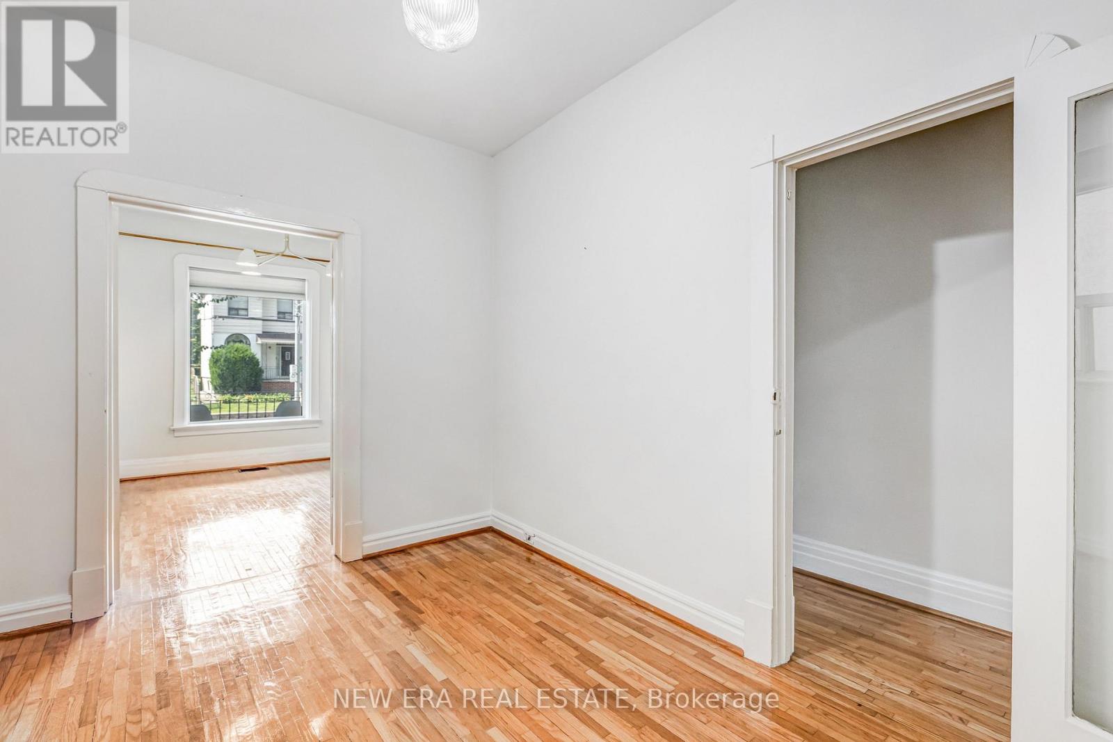 393 OSSINGTON AVENUE