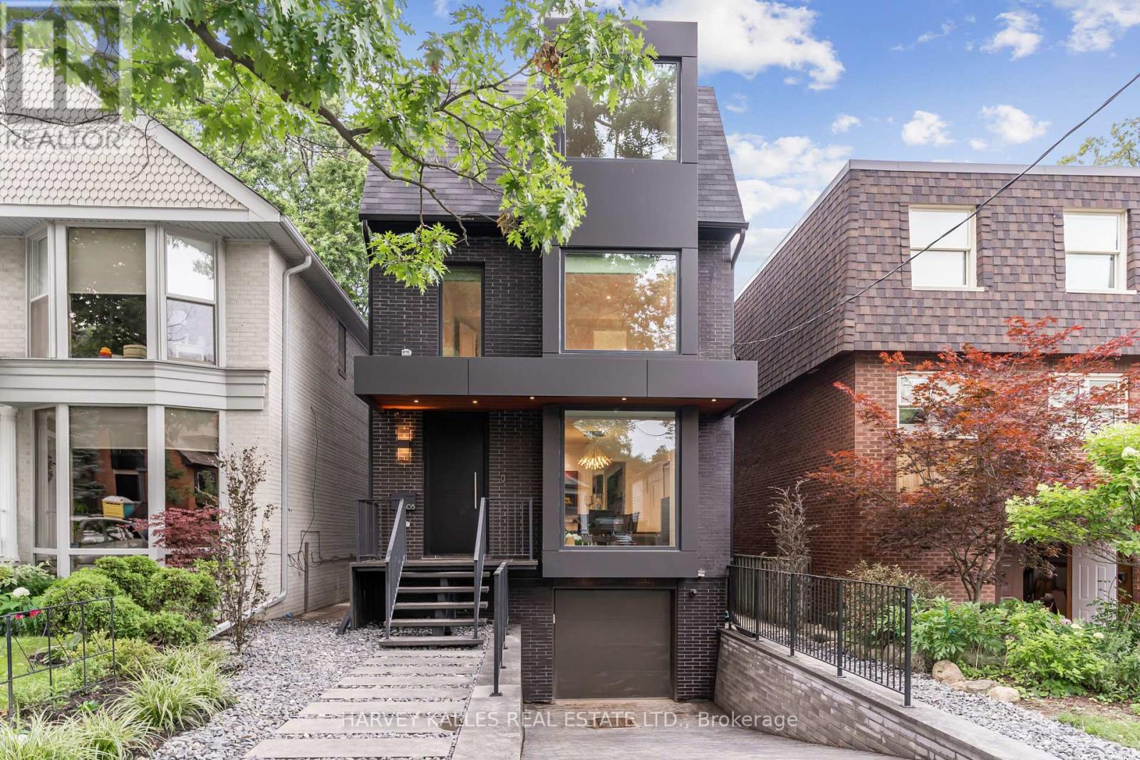 305 GLEN ROAD
