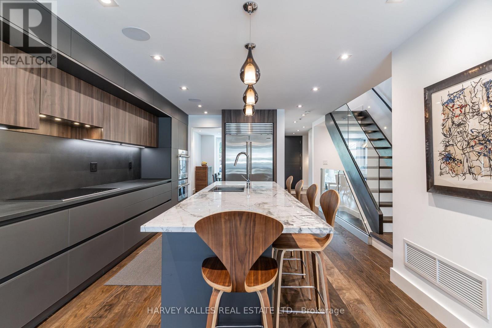 305 GLEN ROAD