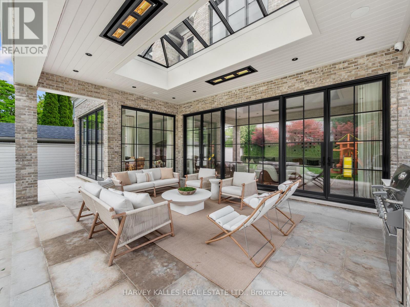 424 LYTTON BOULEVARD