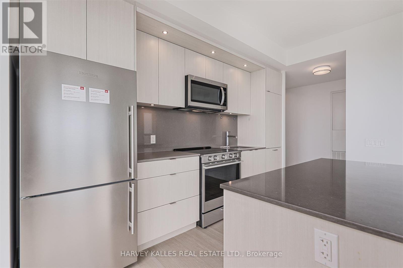 4209 - 30 INN ON THE PARK DRIVE