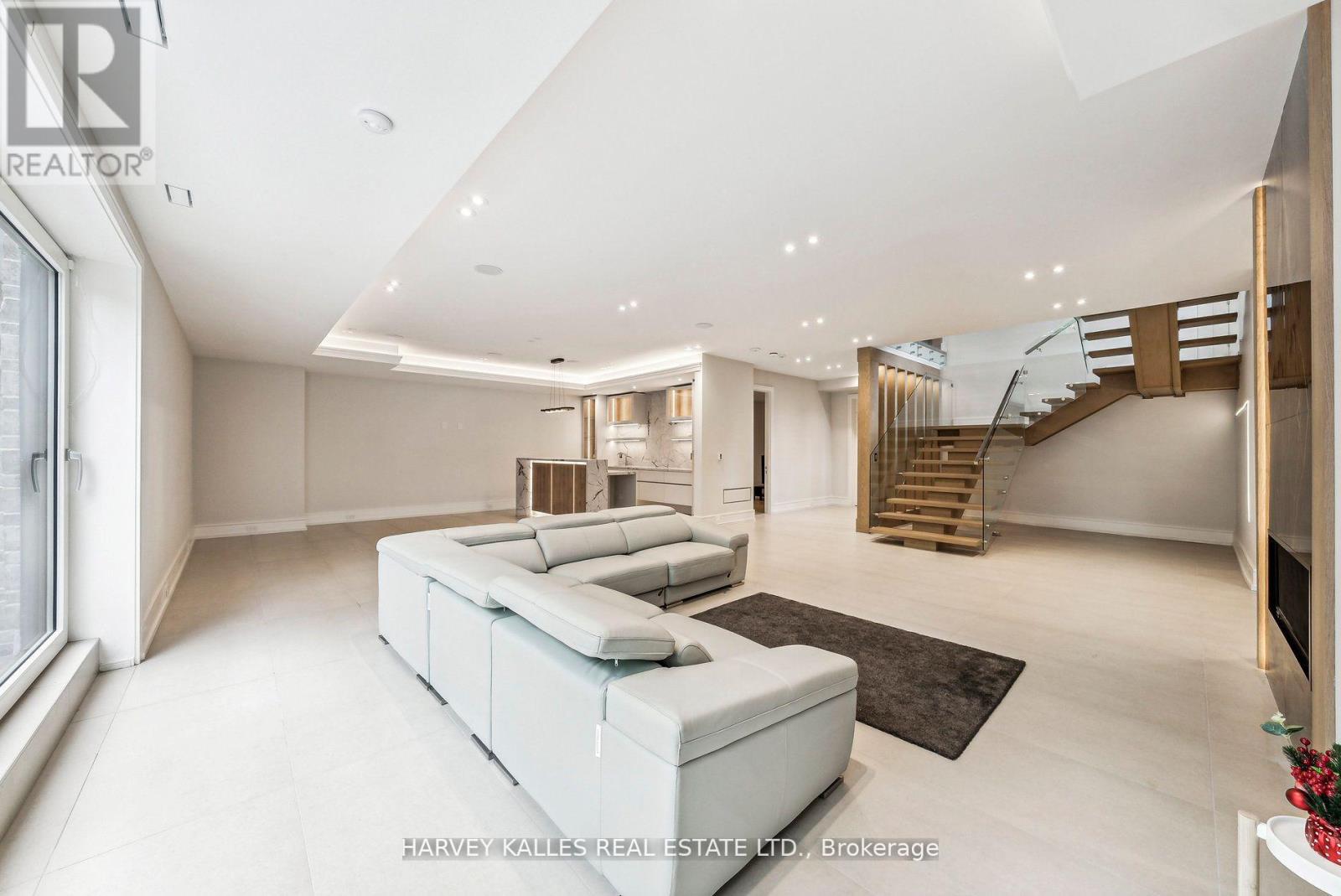 139 NEWTON DRIVE