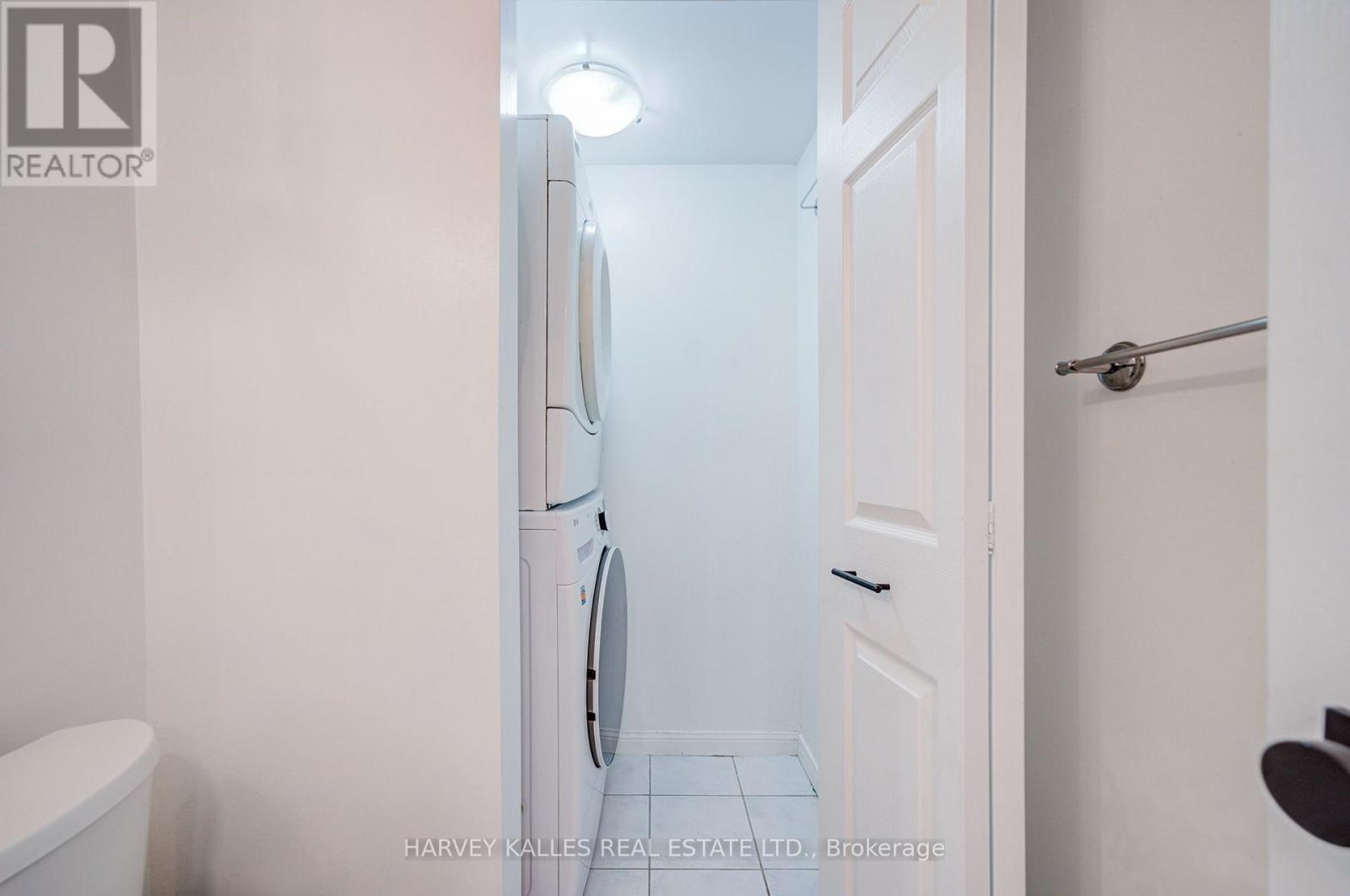 910 - 5 ROSEHILL AVENUE