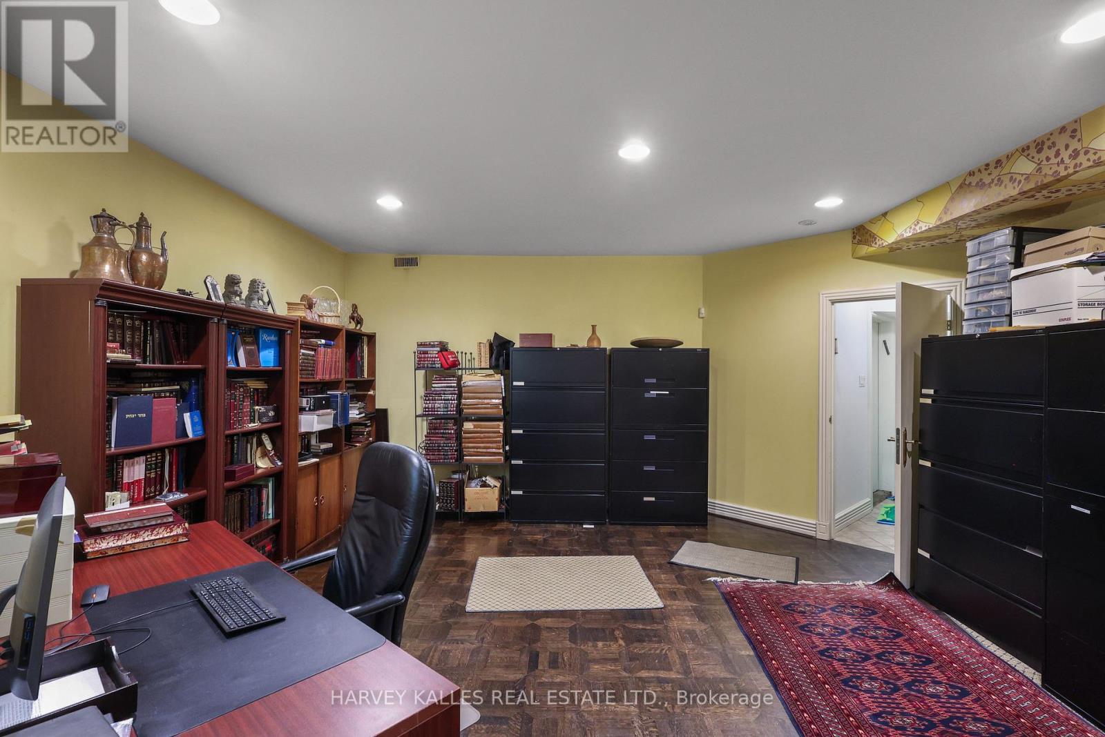83 HILLMOUNT AVENUE