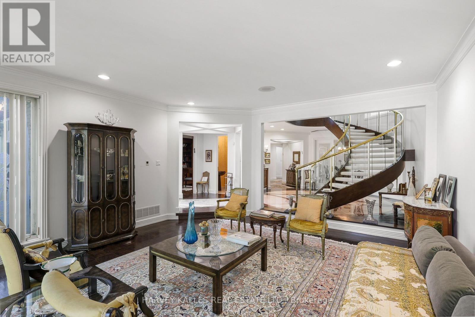 83 HILLMOUNT AVENUE
