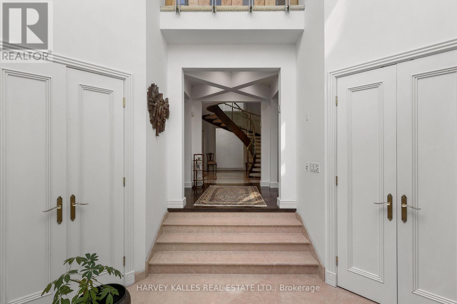 83 HILLMOUNT AVENUE
