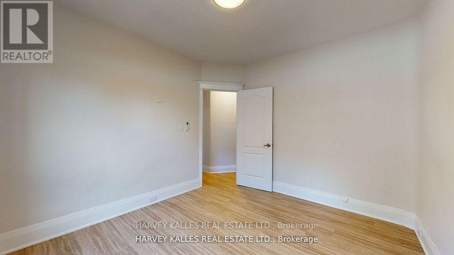 6 - 1065 BATHURST STREET
