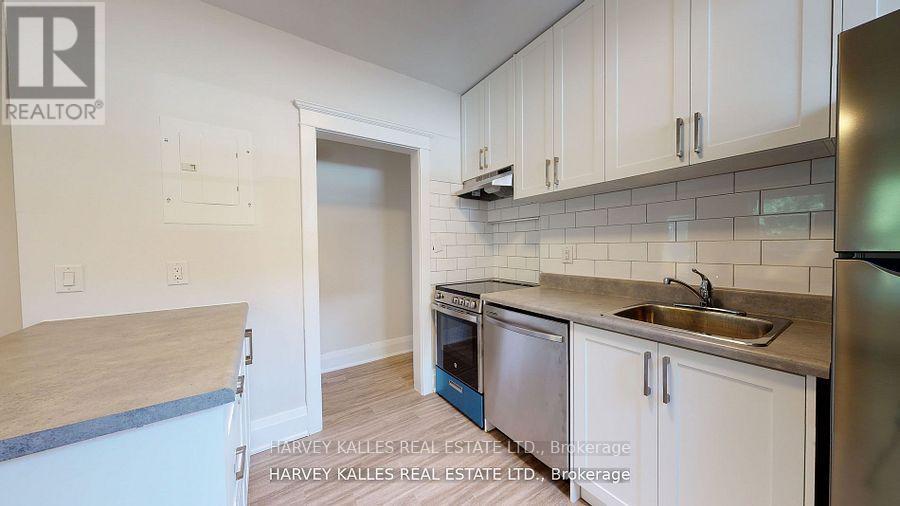 6 - 1065 BATHURST STREET