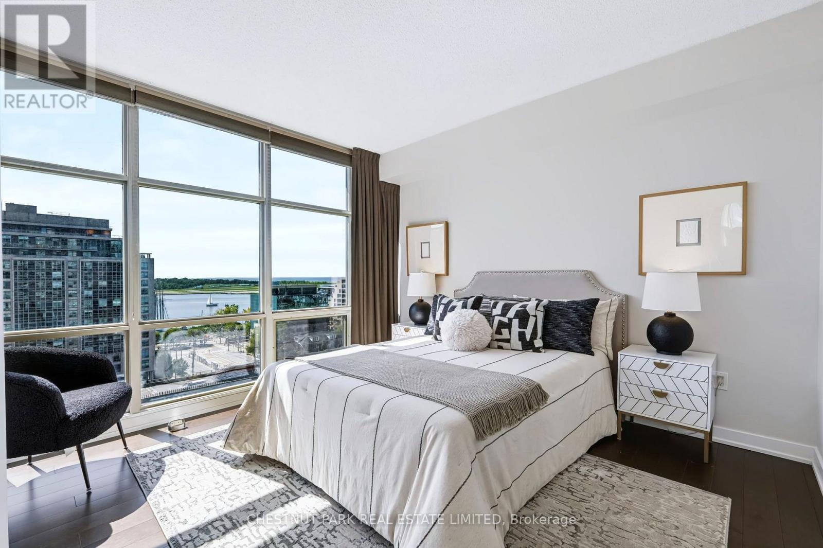 1209 - 35 MARINER TERRACE