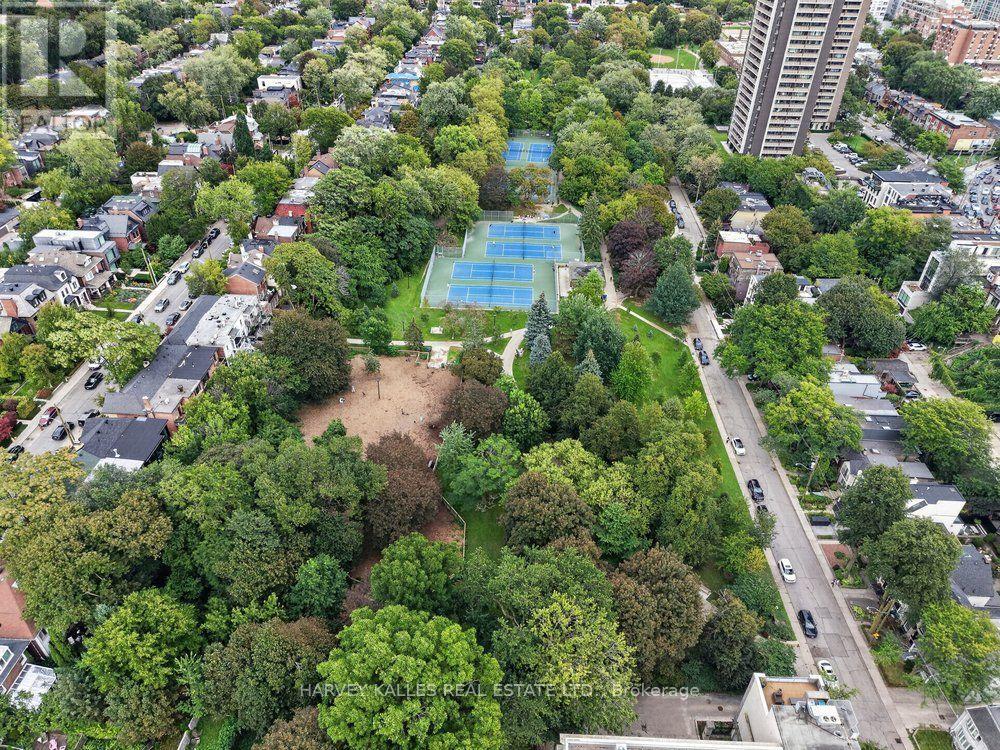 510 - 151 AVENUE ROAD