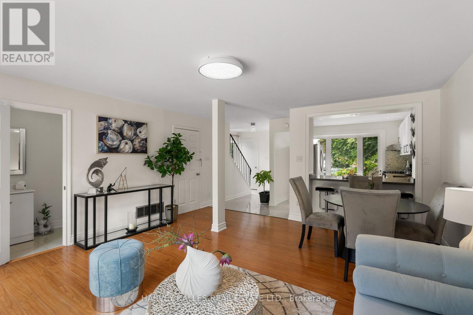 225 HOLLYBERRY TRAIL