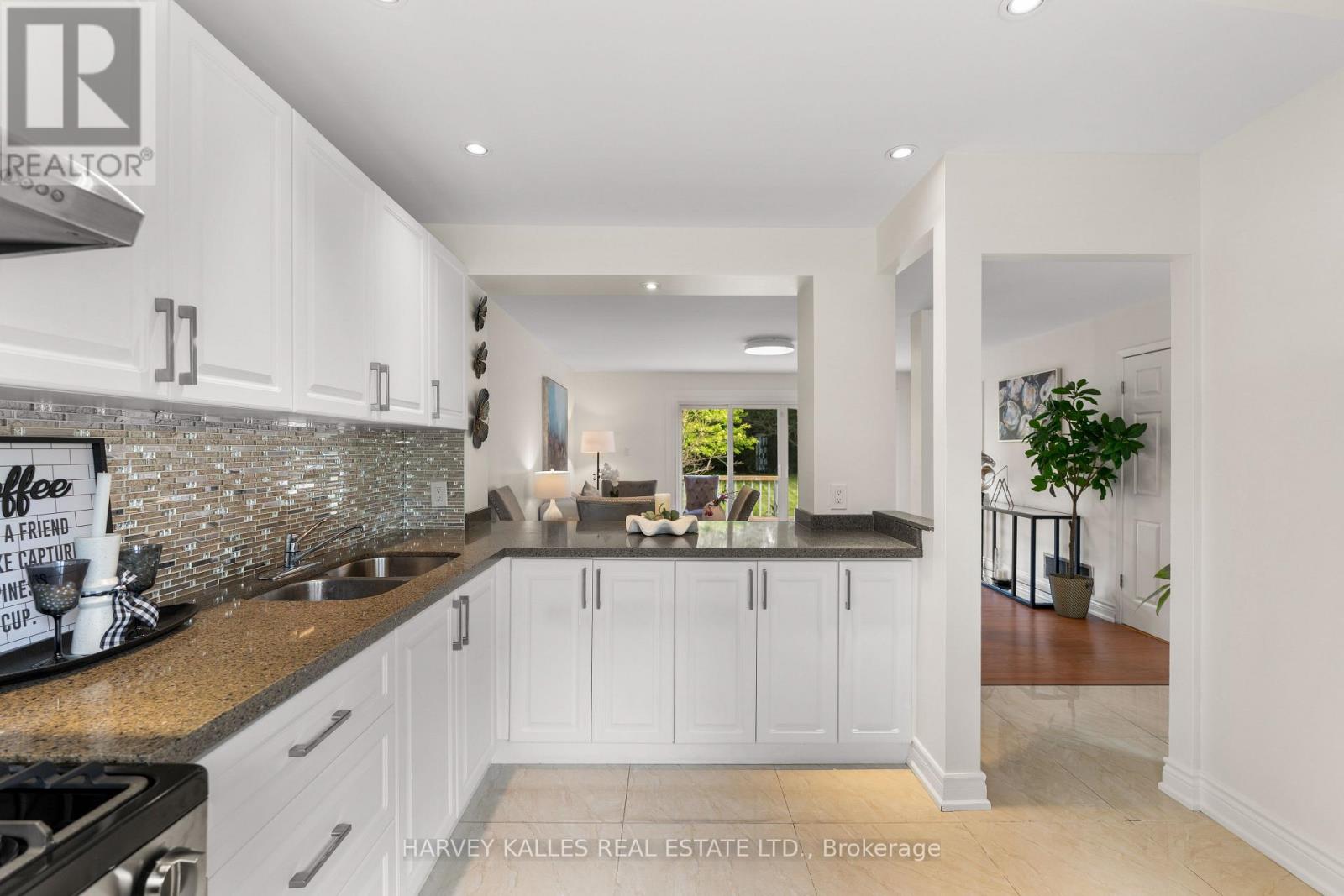 225 HOLLYBERRY TRAIL