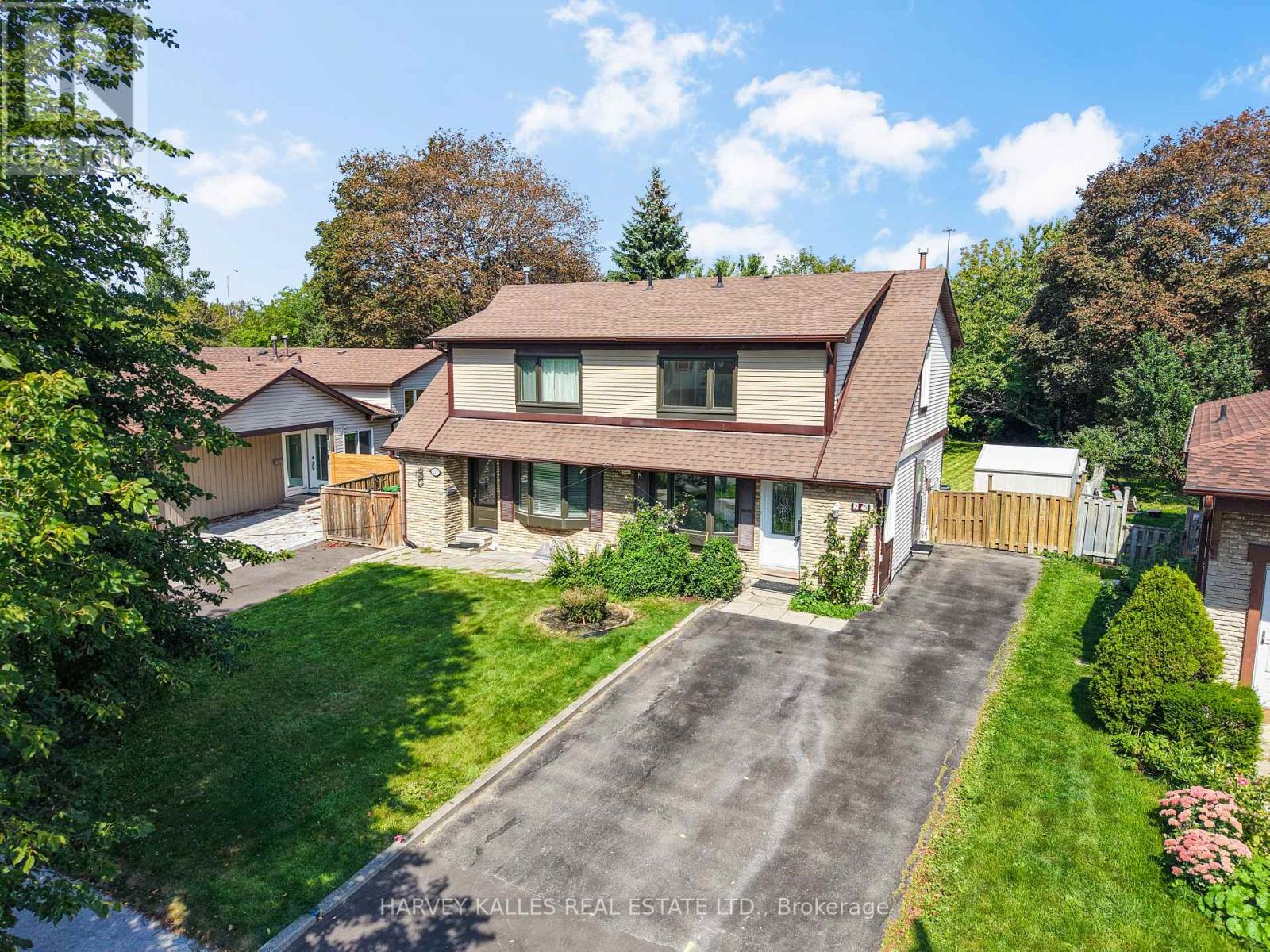 225 HOLLYBERRY TRAIL