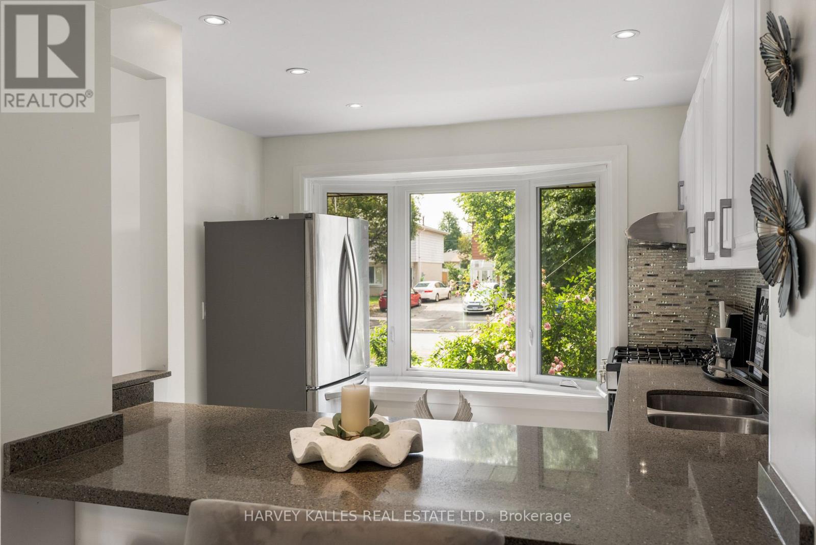 225 HOLLYBERRY TRAIL