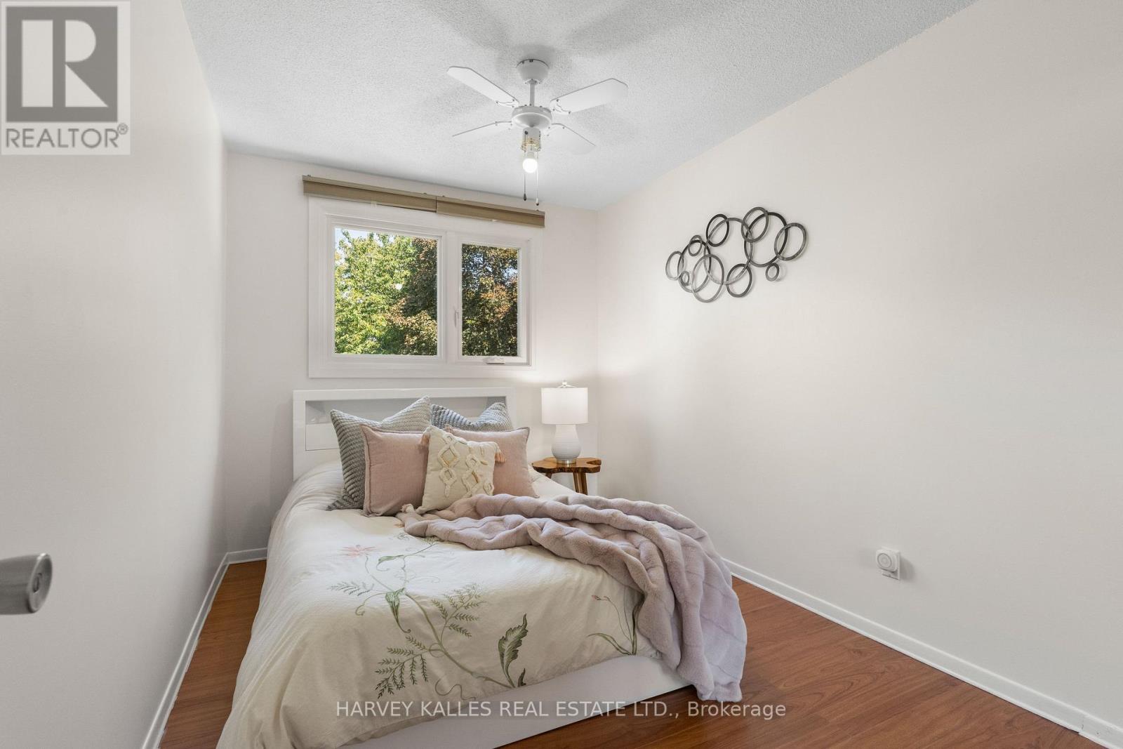 225 HOLLYBERRY TRAIL