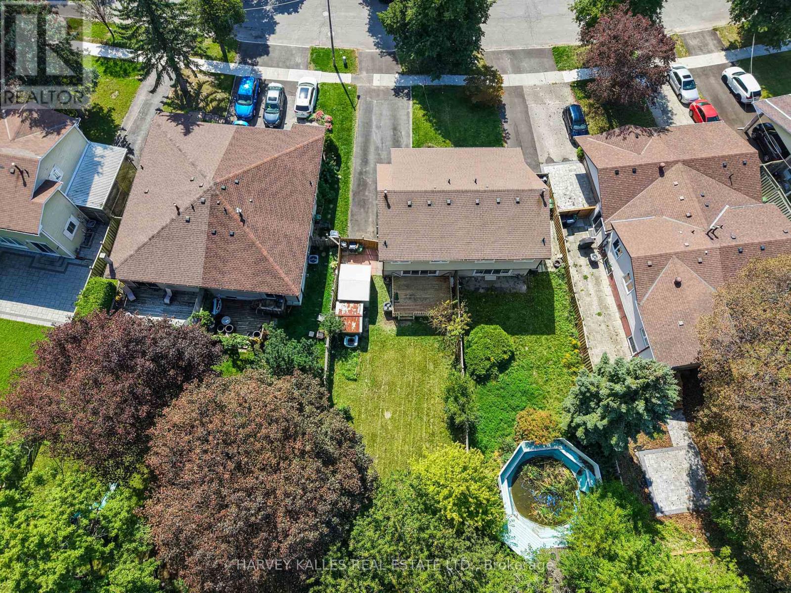 225 HOLLYBERRY TRAIL