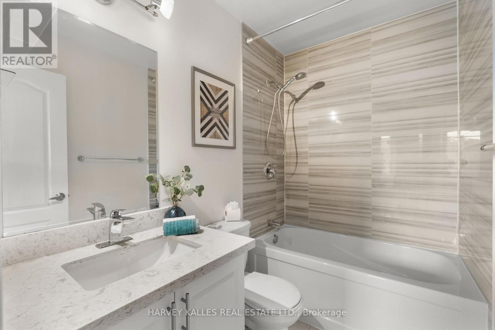 225 HOLLYBERRY TRAIL