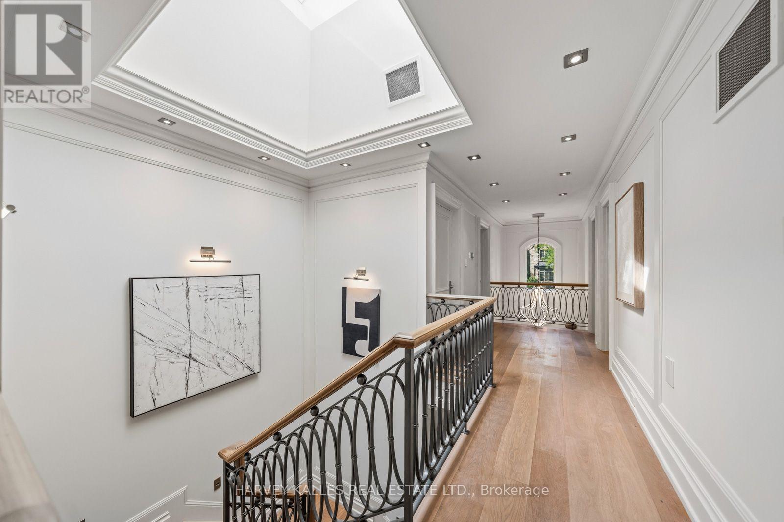 523 VESTA DRIVE