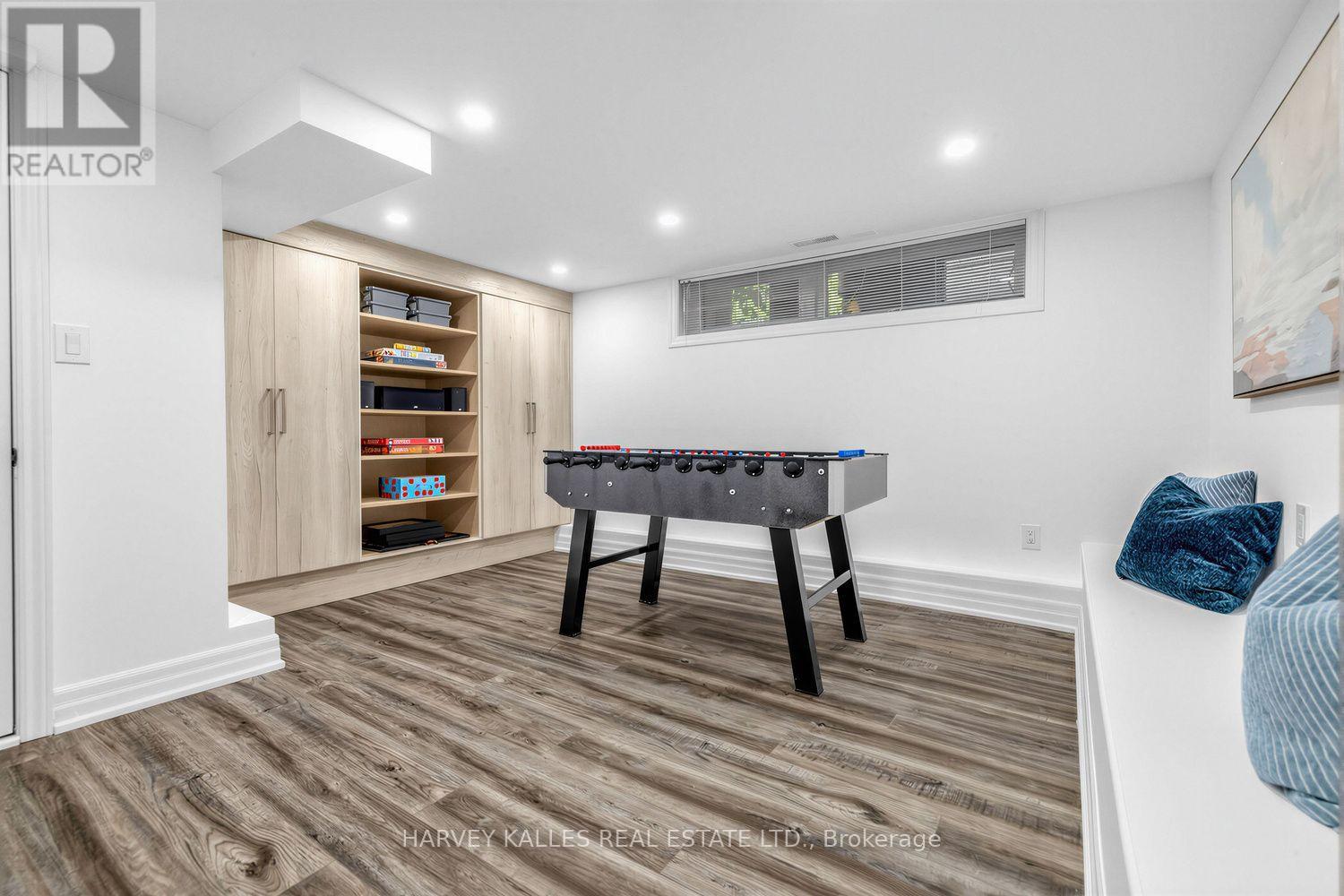 487 WINNETT AVENUE
