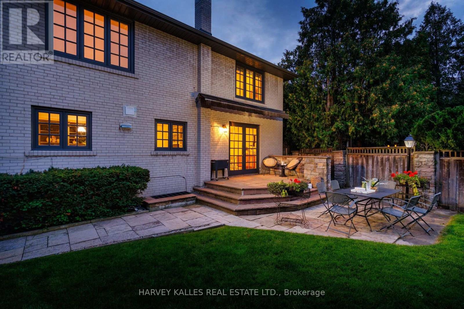 15 MOOREHILL DRIVE