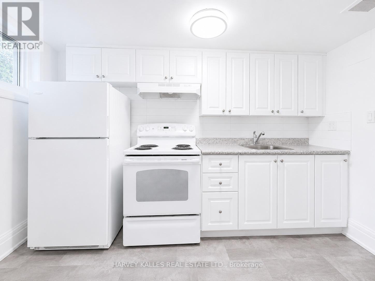 BSMT - 807 DUPLEX AVENUE