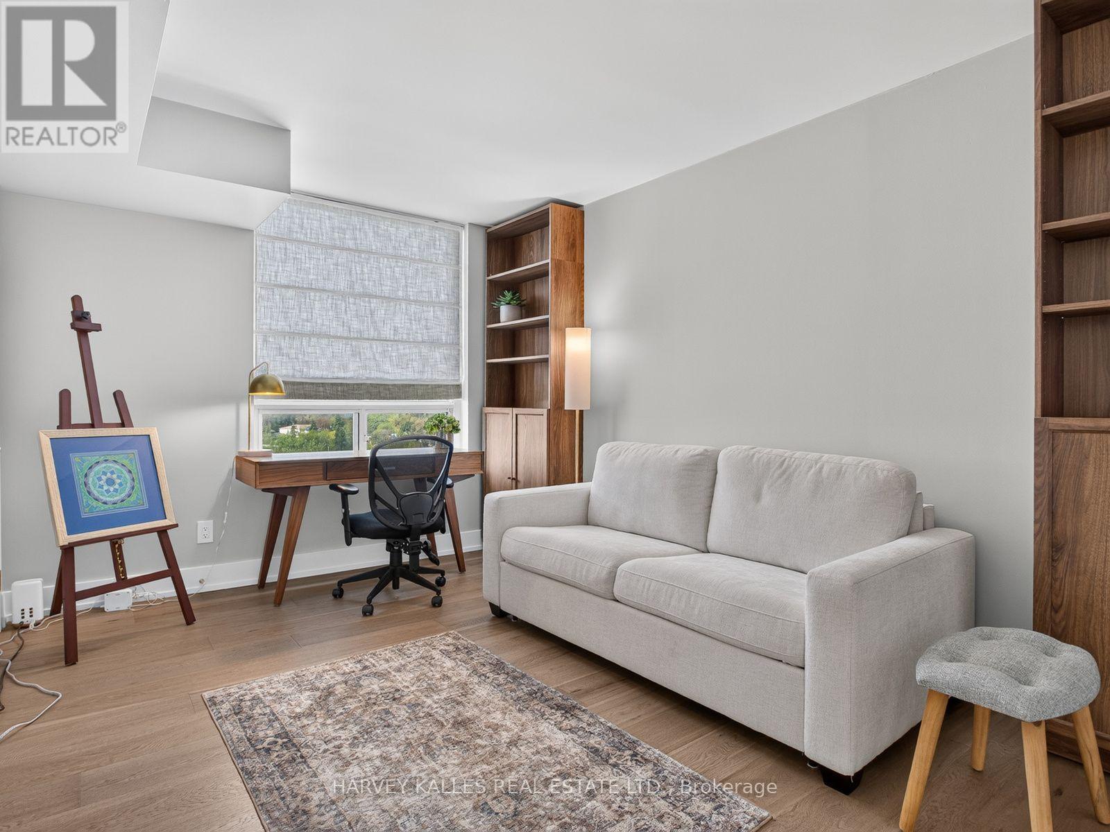 1004 - 8 COVINGTON ROAD