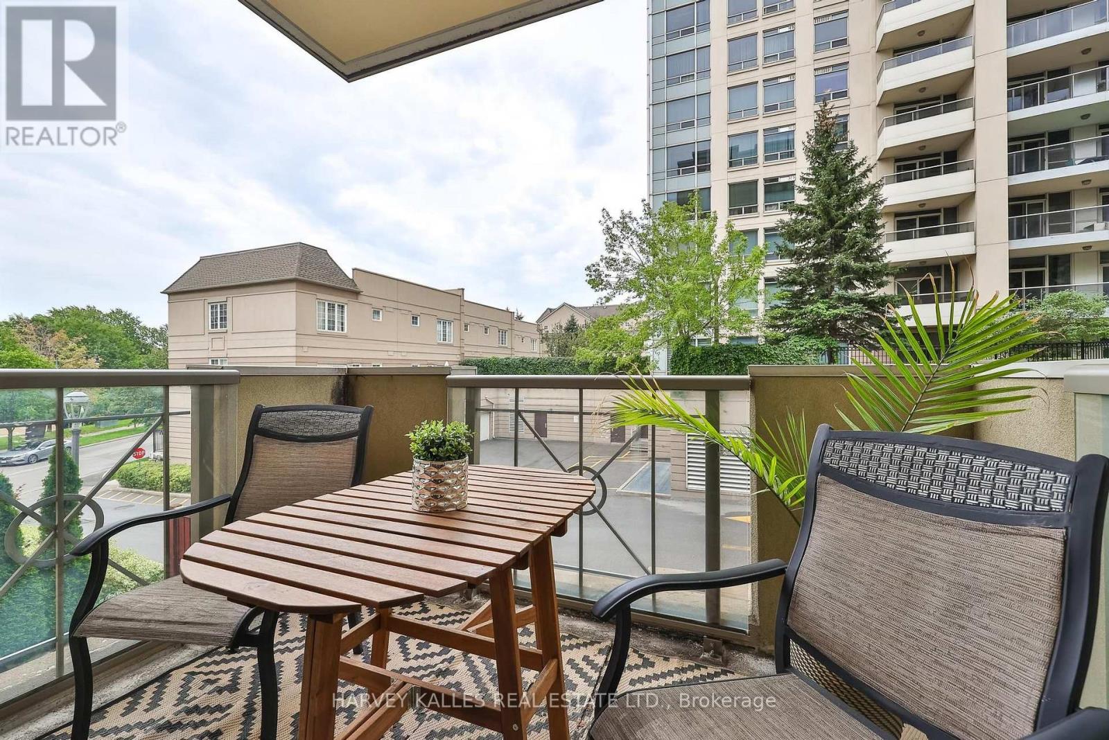 212 - 12 REAN DRIVE